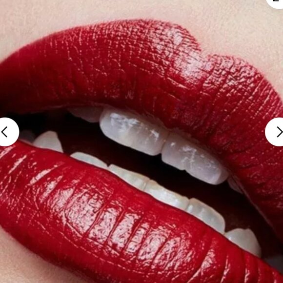 M.A.C Amplified Crème Lipstick - Dubonnet - Picture 3 of 3